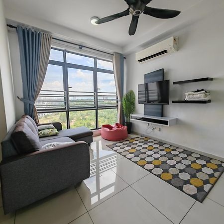 Santai Homestay Cyberjaya Zewnętrze zdjęcie