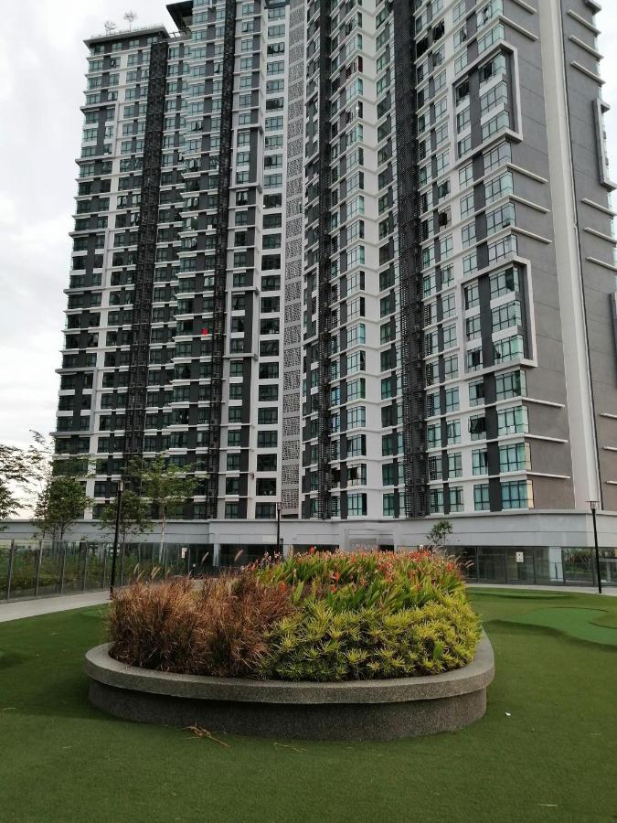 Santai Homestay Cyberjaya Zewnętrze zdjęcie